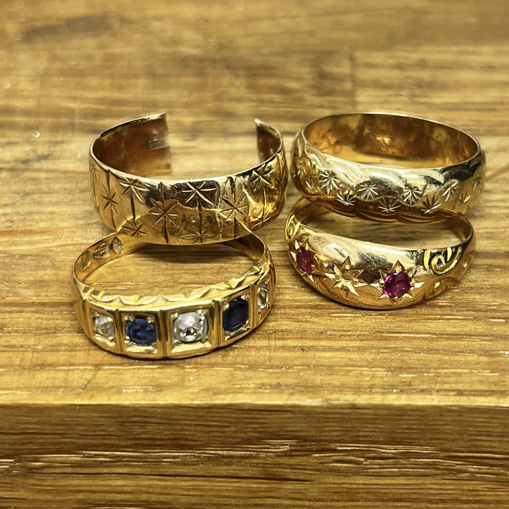 4 old fashioned gold rings with diamonds, sapphires and rubies