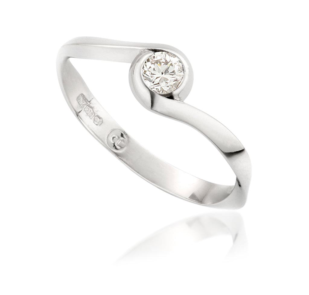 twist platinum engagement ring set with heirloom diamond