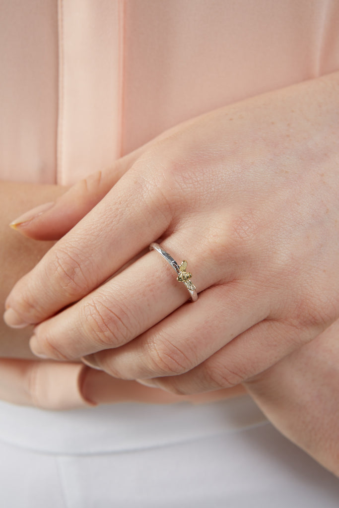 silver ring with tiny 9ct gold bee